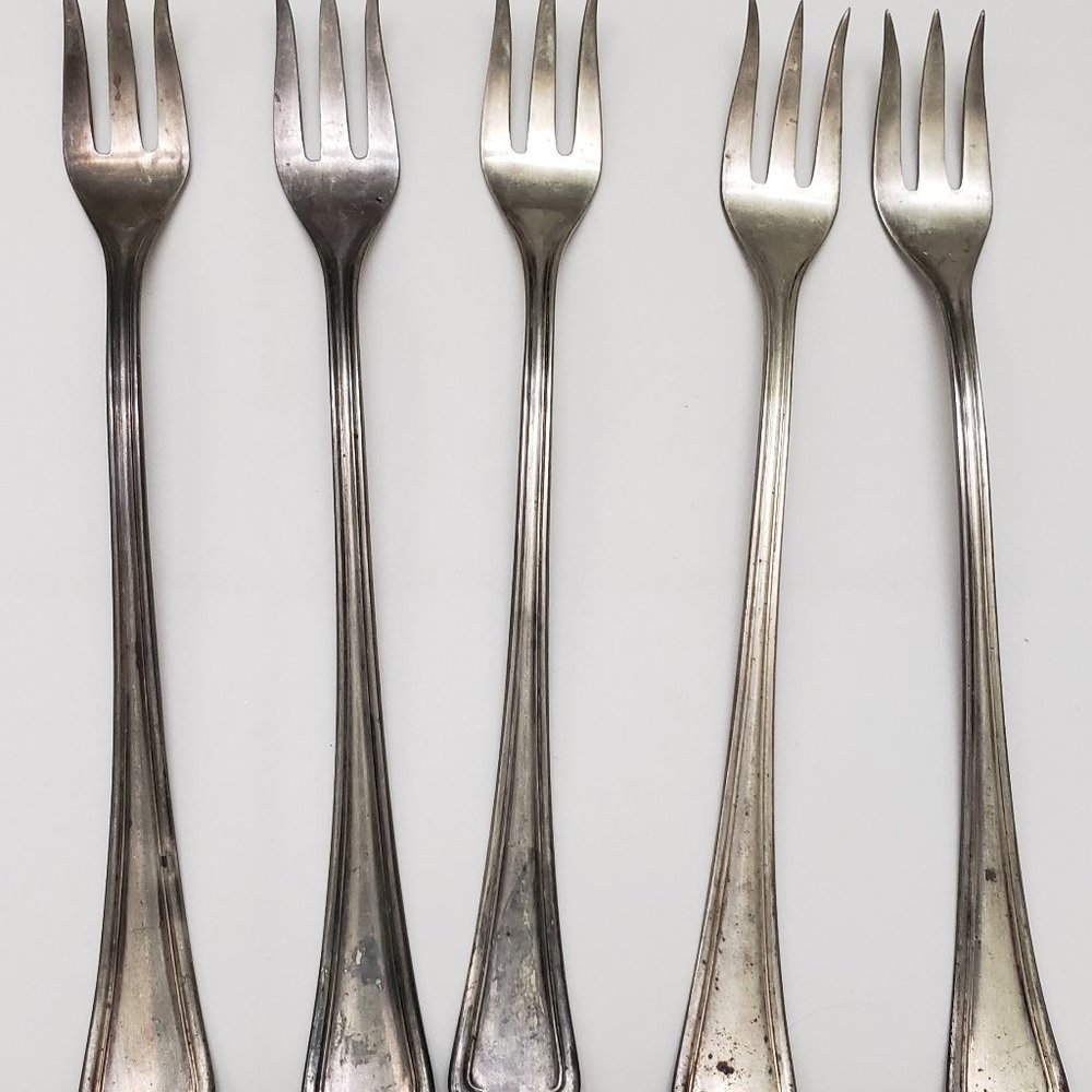 1(one) Old English Antique by Reed Barton  Sterling Silver Cocktail Fork